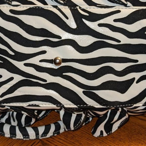 COPY - Ruffled Zebra Purse - Picture 5 of 5